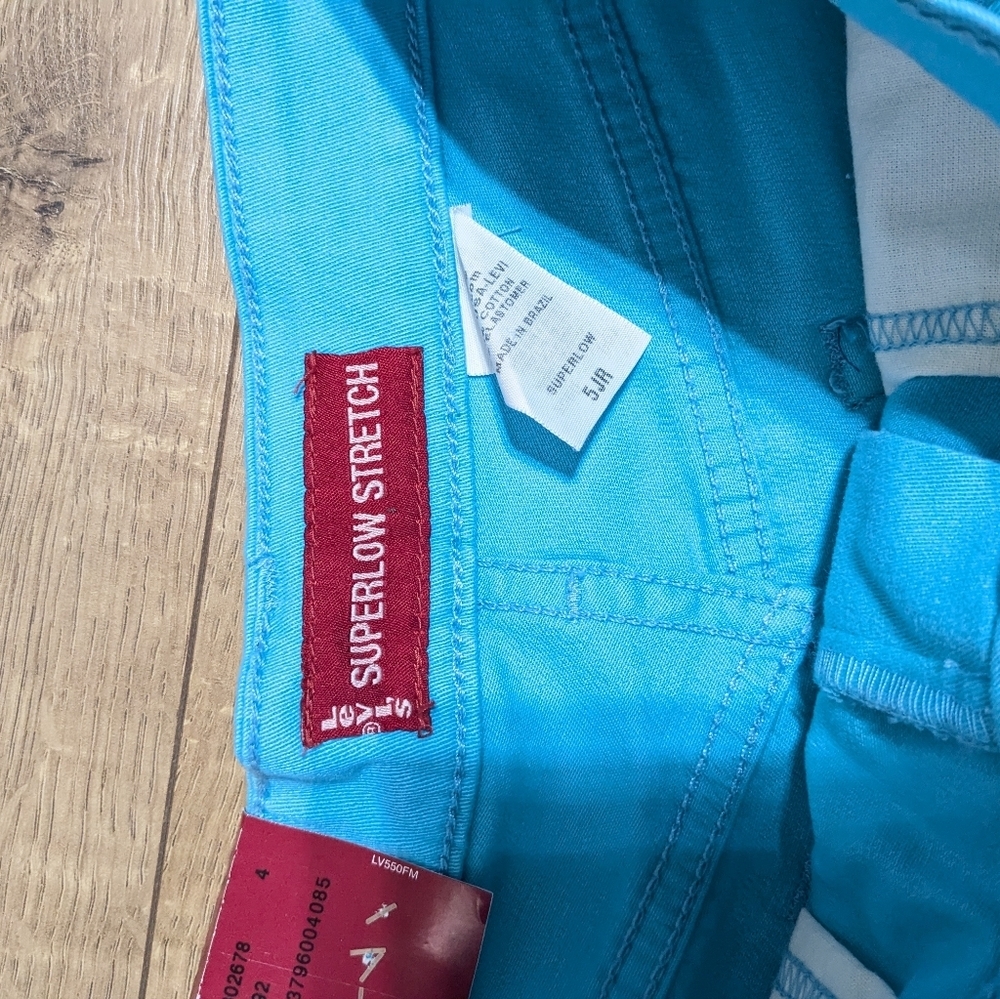 NWT Levi’s Superlow Shorts light blue Juniors size 5 - Picture 4 of 7